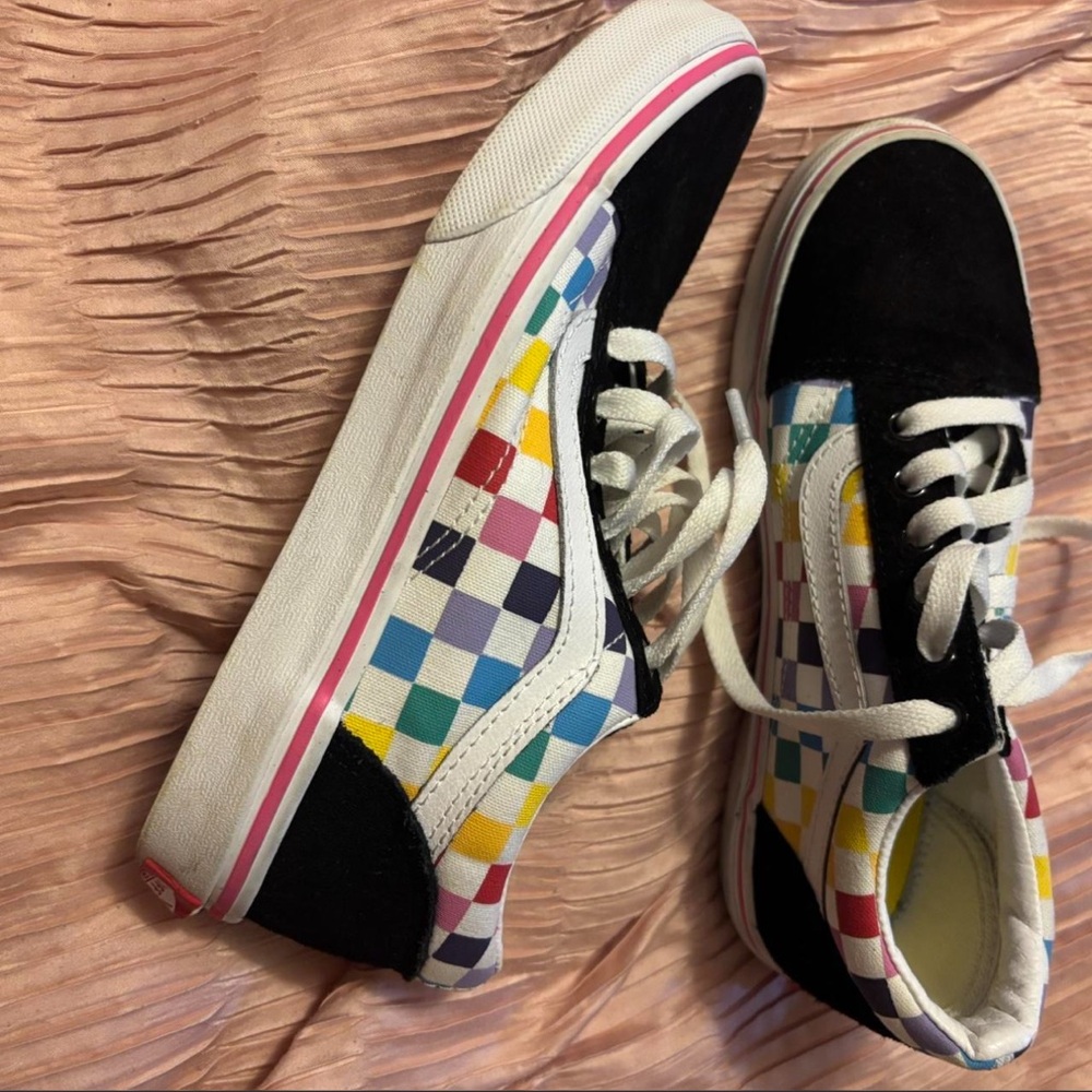 Vans Checkerboard Old Skool Sneakers in Black with Multicolor Squares - Picture 4 of 5